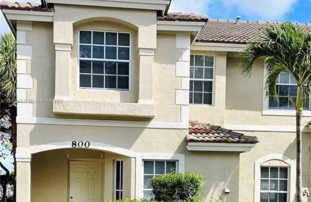 800 Summit Lake Dr - 800 Summit Lake Drive, Palm Beach County, FL 33406