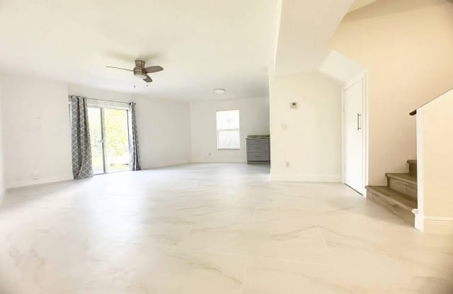 1033 Goldenrod Road Gallery 2