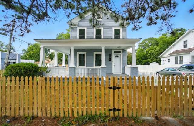 656 Florida Avenue photos photos
