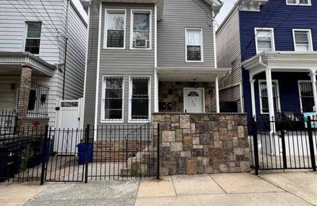 120 Stone Street 3 photos photos