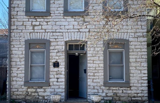 110 W Courtois St. - 110 Courtois Street, St. Louis, MO 63111