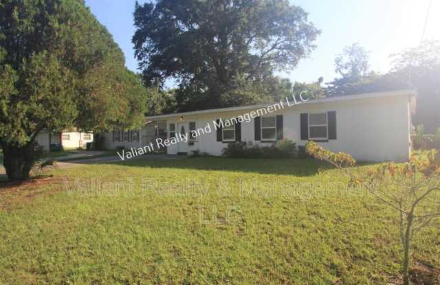 1479 Griflet Road Gallery 3