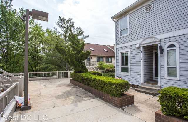 101 Hawthorne Ct NE Gallery 2