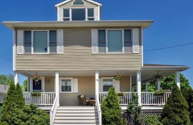 78 Samoset Avenue - 78 Samoset Avenue, Hull, MA 02045