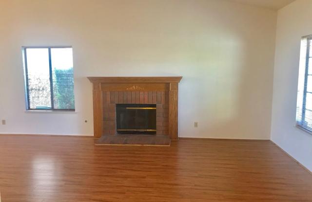 24028 Ingomar Street Gallery 4