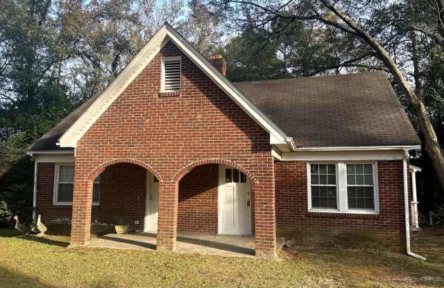 Move-In Ready Home with Spacious Backyard  Prime Location photos photos