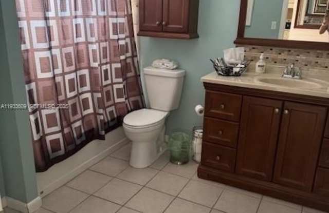 4299 NW 16th St photos photos