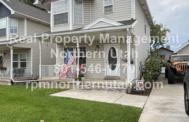 Charming 2-Story Home in the Heart of Clearfield, Utah! photos photos