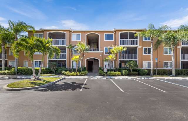 ** NAPOLI ** 2 BED / 2 BATH - CONDO - TURNKEY FURNISHED - SEASONAL OR SHORT TERM RENTAL photos photos