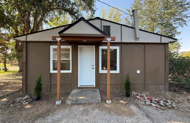 Now renting 2 bedroom House photos photos