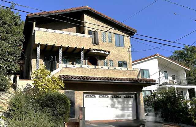 3856 Udell Court Gallery 1