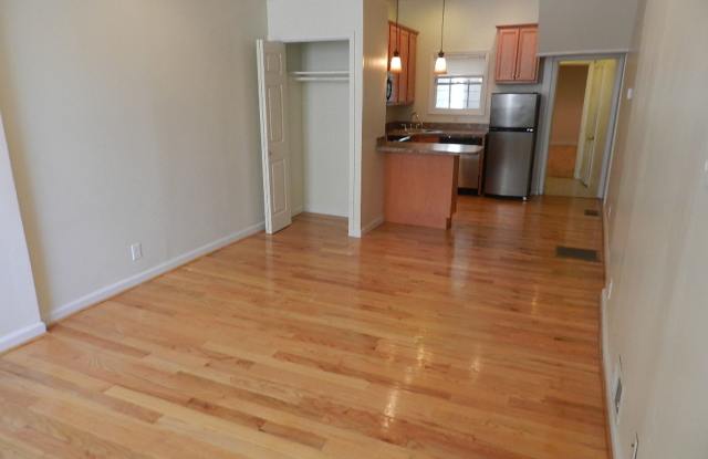 Beautiful 1 BR w/ in unit WASHER / DRYER and private basement! *Available July* - 511 South 15th Street, Philadelphia, PA 19146