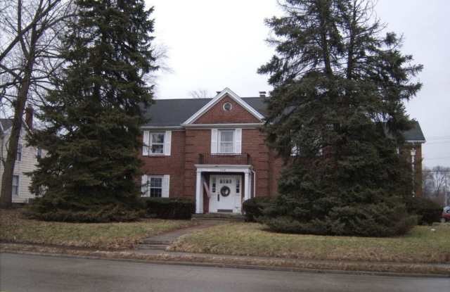 2319 Tytus Avenue - 2 photos photos