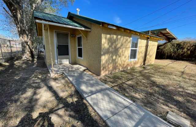 Located in Portales!! Cozy 1 bed! photos photos