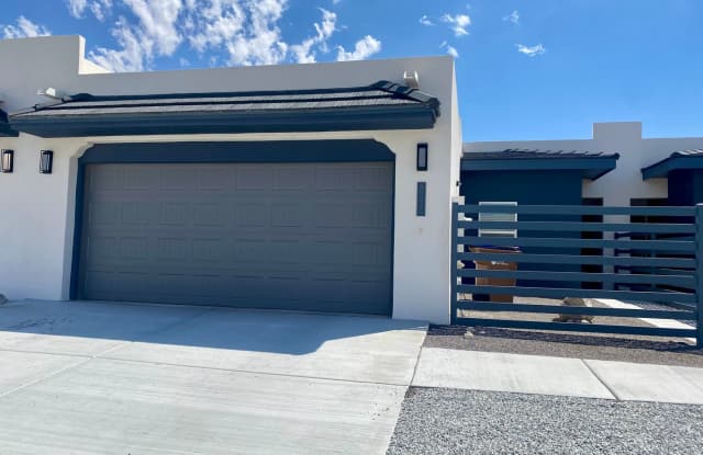 4022 Ramrod Forge - Amazing 3-Bedroom Rental Home with Modern Amenities in Las Cruces, NM! photos photos