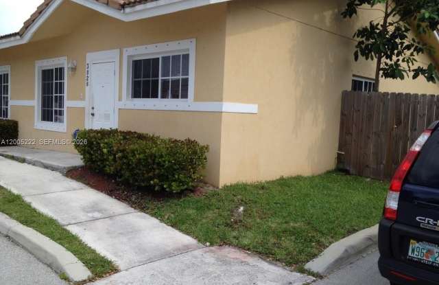 3828 SW 48th Ave photos photos