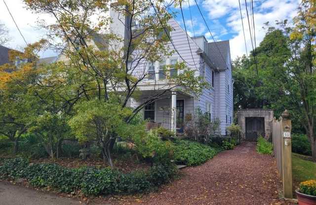 18 TENMORE ROAD Gallery 2