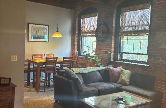 50 Rantoul Street Gallery 1