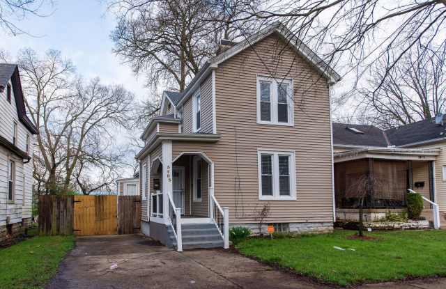 MADISONVILLE-Spacious 2+ bedroom 1 ba w garage photos photos