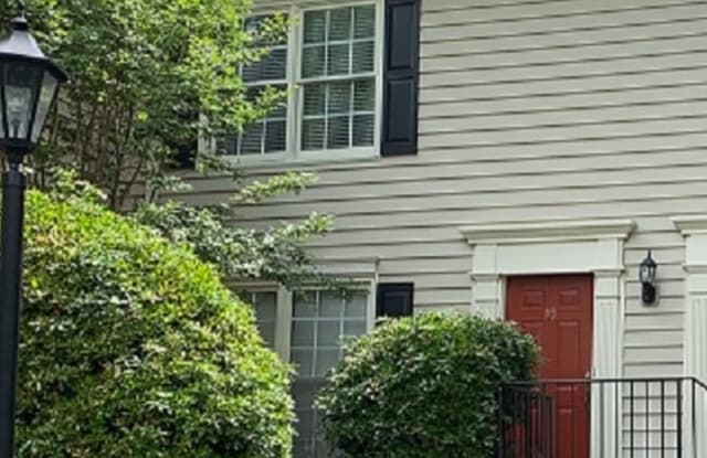 99 Mount Vernon Cir - 99 Mount Vernon Cir, Sandy Springs, GA 30328