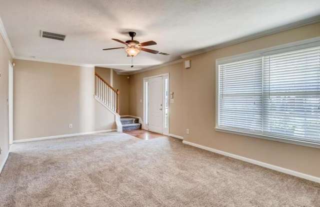 3868 White Pine Road Gallery 3
