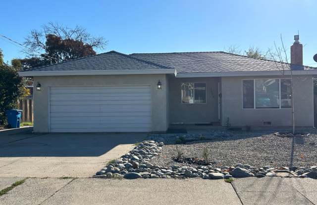 2843 Stormes Ave. - Near Oroville High School - PRICE DROP!! photos photos