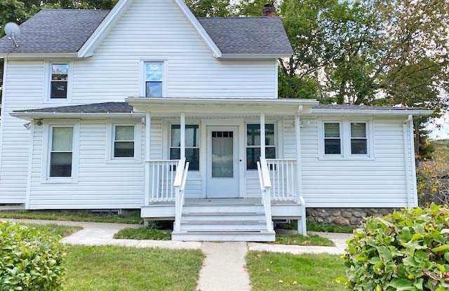 3 ELM DRIVE Gallery 2