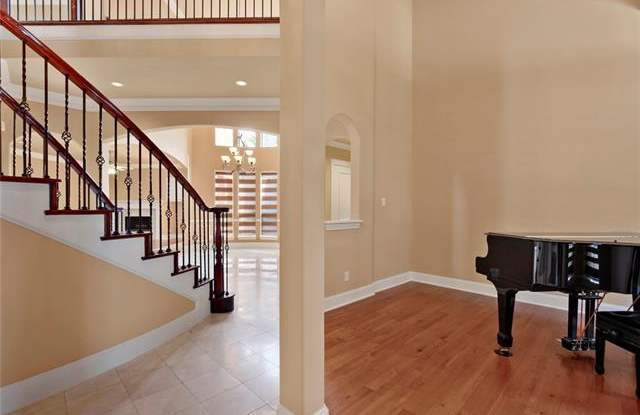 183 Georgian Drive Gallery 4