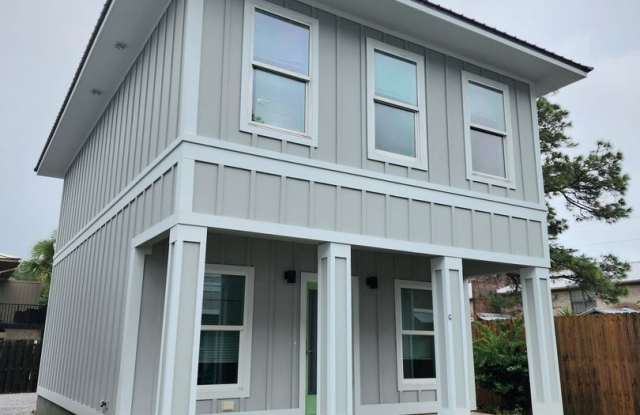 Gulf Shores 2/2.5 cottage available now photos photos