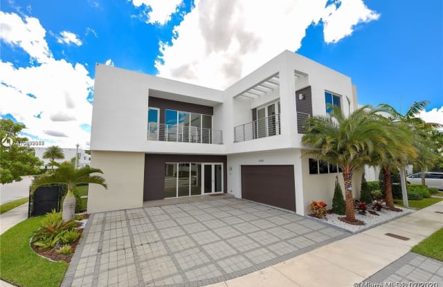 10040 NW 75th Ter - 10040 Northwest 75th Terrace, Doral, FL 33178