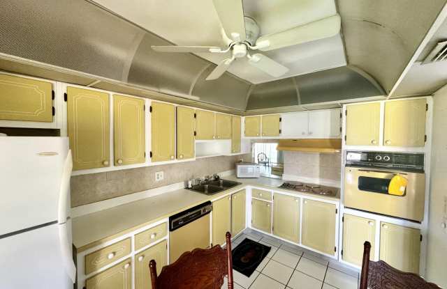 5725 E Fernley Dr E Gallery 4