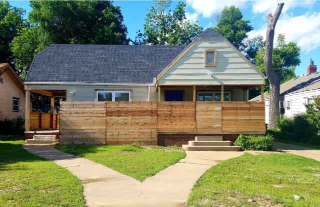 2865 E Admiral Pl - 2865 East Admiral Court, Tulsa, OK 74110