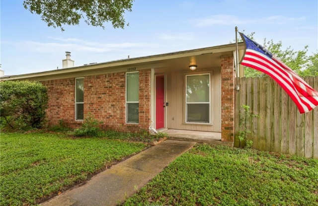1808 Holleman Drive photos photos