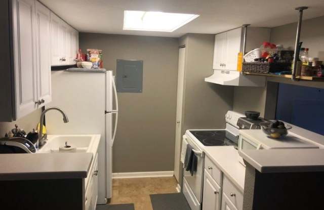 1865 S Pitkin Cir A Gallery 3