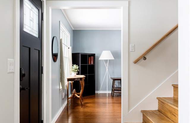 1704 Comanche Street photos photos