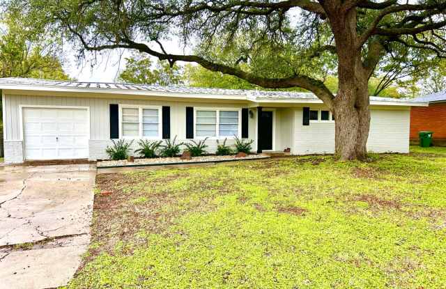 Beautifully Remodeled Home in Mountainview Area photos photos