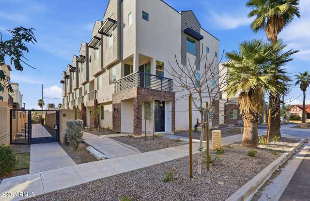 850 N 8th Avenue unit: 12 photos photos