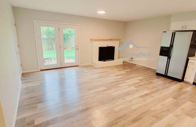 2 Living Areas - Battlefield Mall Area photos photos 2 Living Areas - Battlefield Mall Area photos photos