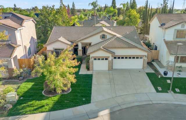 Beautiful 3 bed 2 bath with 3 car garage! photos photos Beautiful 3 bed 2 bath with 3 car garage! photos photos