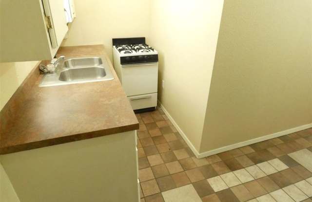 Duplex - 1360 Mulberry Street, Abilene, TX 79601