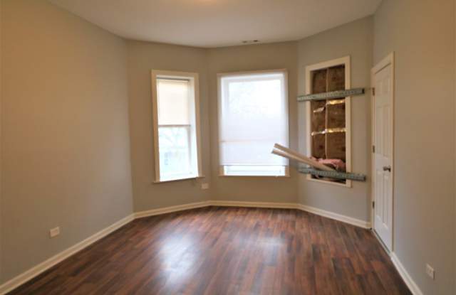 7117 South Champlain Avenue Gallery 2
