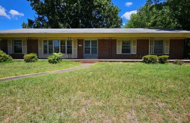 1415 Augustine Avenue photos photos