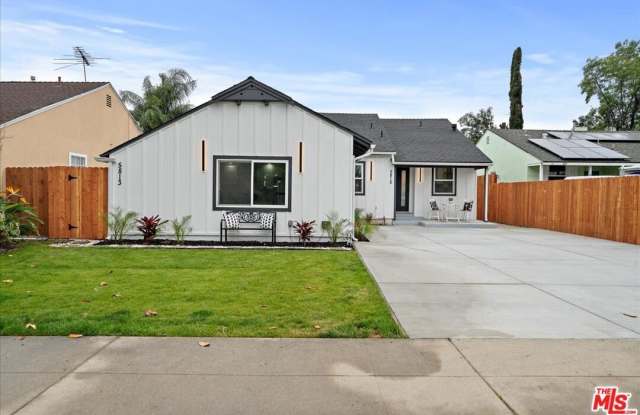 5815 Saloma Ave photos photos