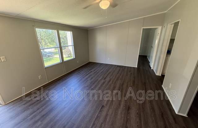1121 McRee Heights Circle Gallery 2