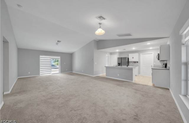 2617 53rd Street W Gallery 2