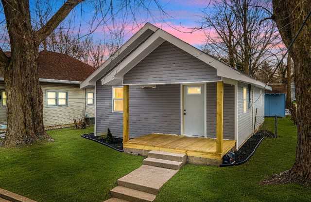 Spacious inside and out! Freshly painted!  3-Bedroom Rental Home – Comfort & Convenience! photos photos