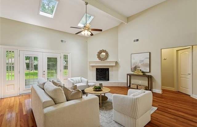 103 PINELAND Drive Gallery 4
