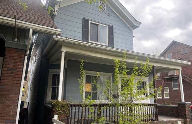 2224 7th Ave - 2224 7th Avenue, Beaver Falls, PA 15010