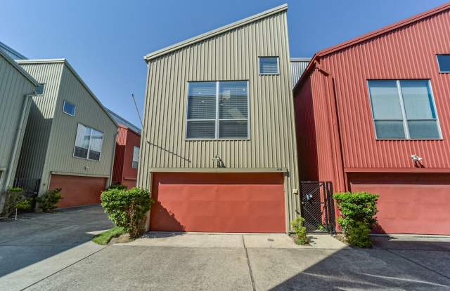 Offered by Precision Realty  Management, LLC - 819 Robin Street, Houston, TX 77019