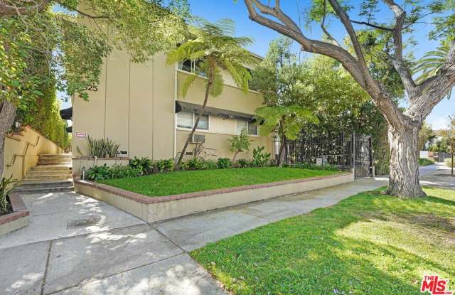 525 N Sweetzer Ave photos photos